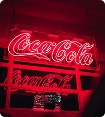 Cocacola führte benutzerdefinierte Schilder ein