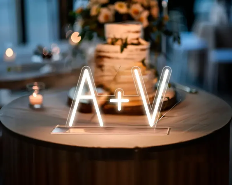 Letreros de neón con soporte Letreros de neón con soporte