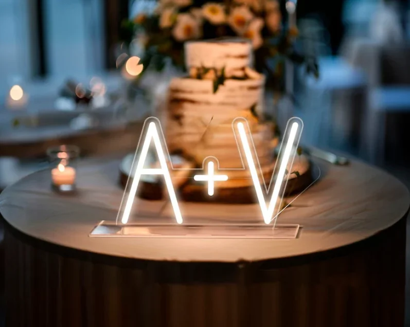 Letreros de neón con soporte Letreros de neón con soporte