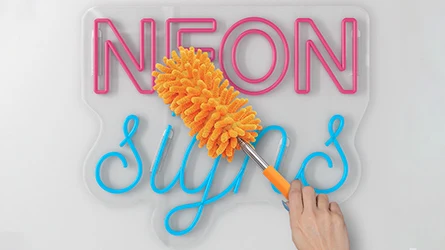 Enlever régulièrement la poussière Enlever régulièrement la poussière