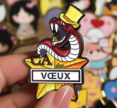 custom lapel pins
