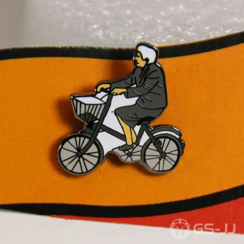 Hard enamel lapel pins for bicycle Hard enamel lapel pins for bicycle
