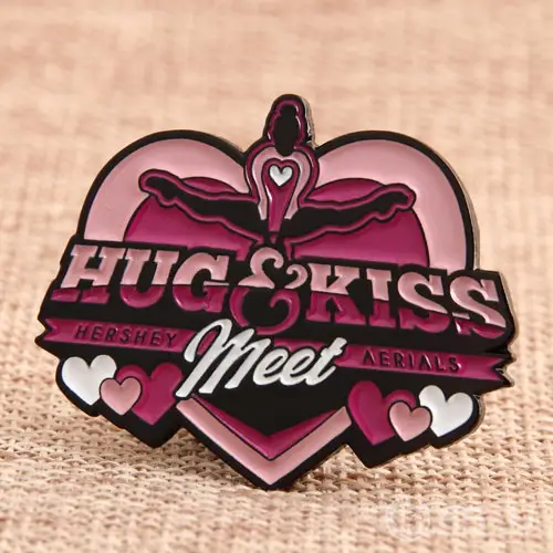 Hug And Kiss Lapel pins Hug And Kiss Lapel pins