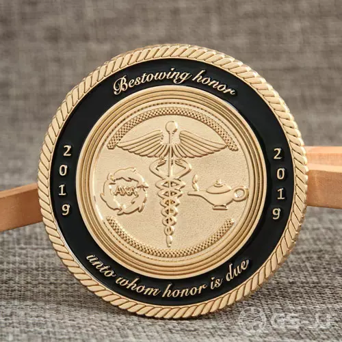Bestowing Honor Custom Challenge Coins Bestowing Honor Custom Challenge Coins