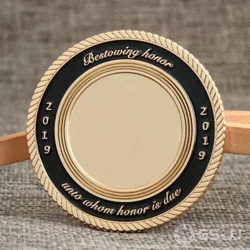 Bestowing Honor Custom Challenge Coins Bestowing Honor Custom Challenge Coins
