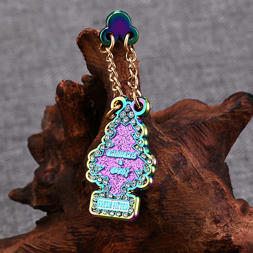 Chonchis X Corat Tree Pins