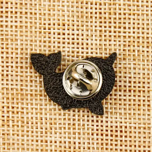 Kun Lapel Pins