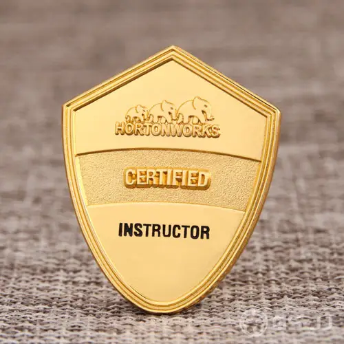 Schild Custom Pins Schild Custom Pins