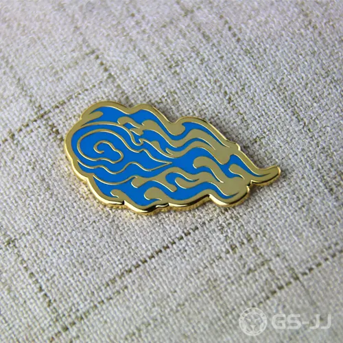 Lapel Pins for Auspicious Clouds Lapel Pins for Auspicious Clouds