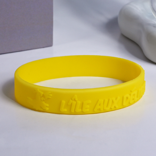 L’ÎLE AUX DÉLICES Custom Wristbands Ⅳ