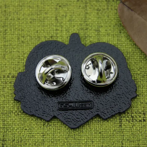 Custom Lapel Pins for Hug and Kiss Custom Lapel Pins for Hug and Kiss