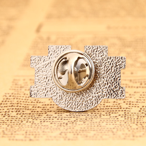UNM custom pins