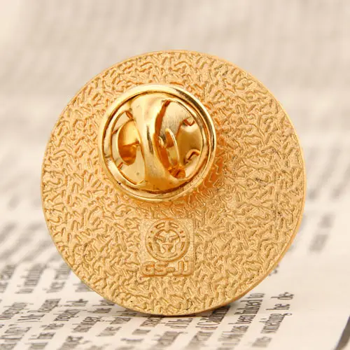 Stagecoach greens shirt pins