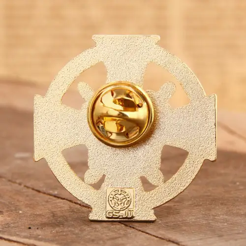 Crown quality lapel pins Crown quality lapel pins
