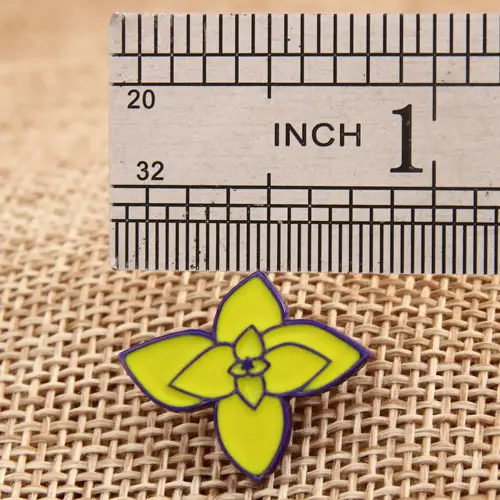 Small flower custom enamel pins Small flower custom enamel pins