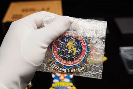 Packaging enamel pins