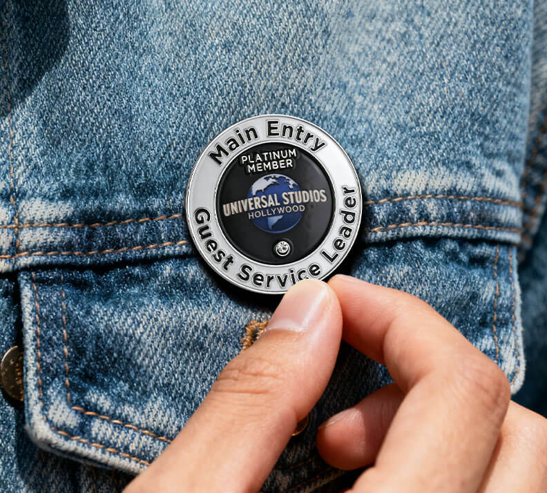 Universal Studios Hollywood Guest Service Leader Platinum Enamel Pin