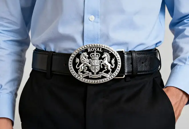 Royal Crest Belt Buckle – Classic British Style