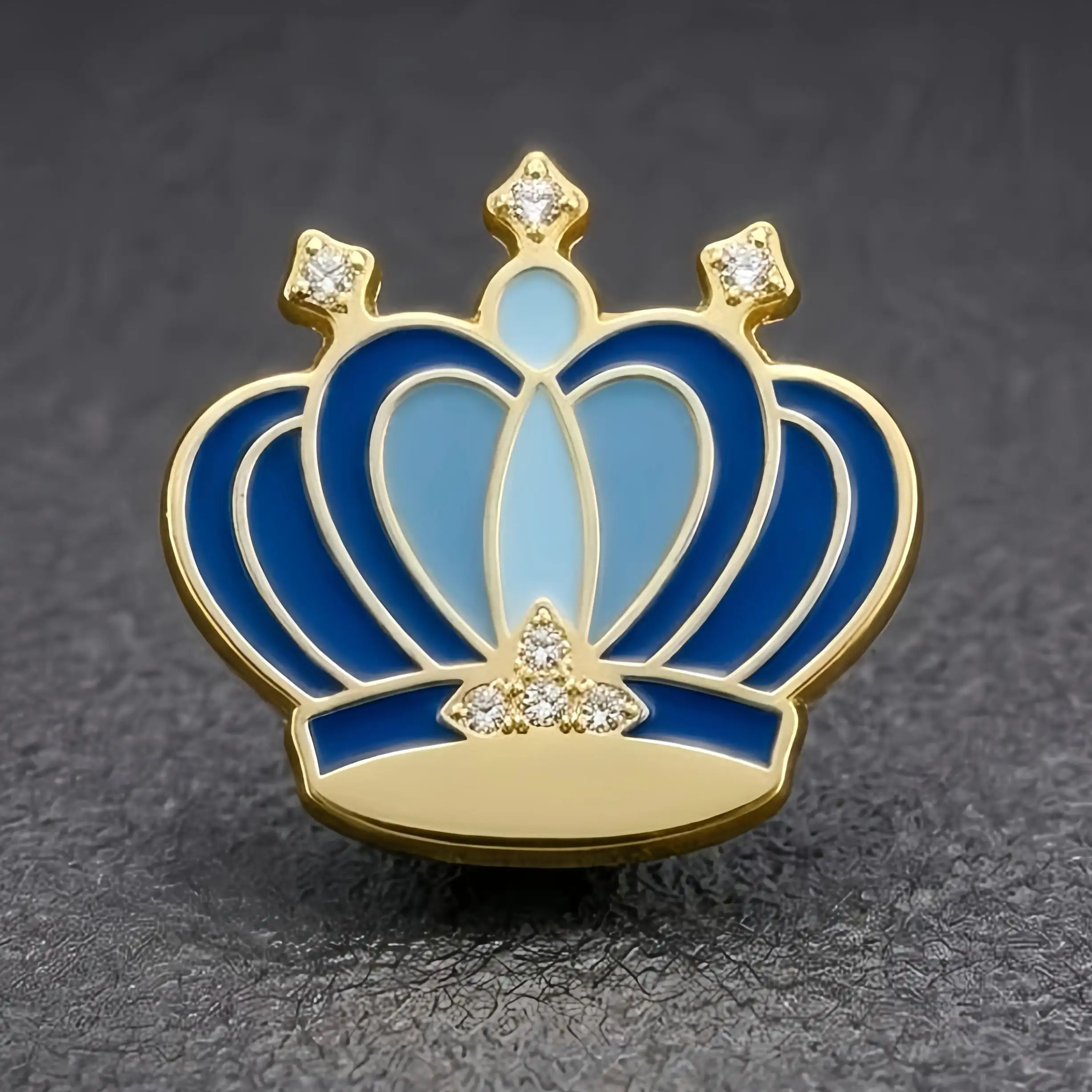 Rhinestone crown pin Rhinestone crown pin
