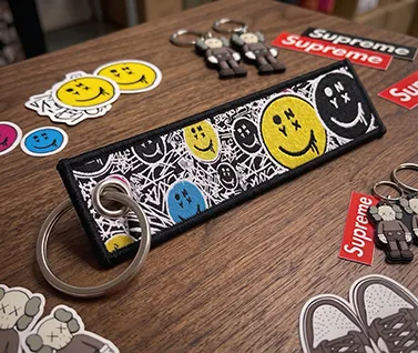 Double-sided jet tag for Vacation