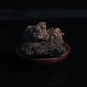 东极盛和叁号（2000年.大粒老茶头）
