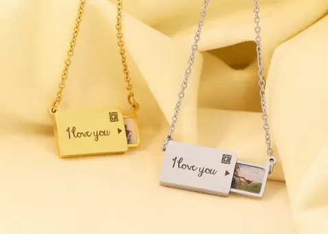 custom photo pendants