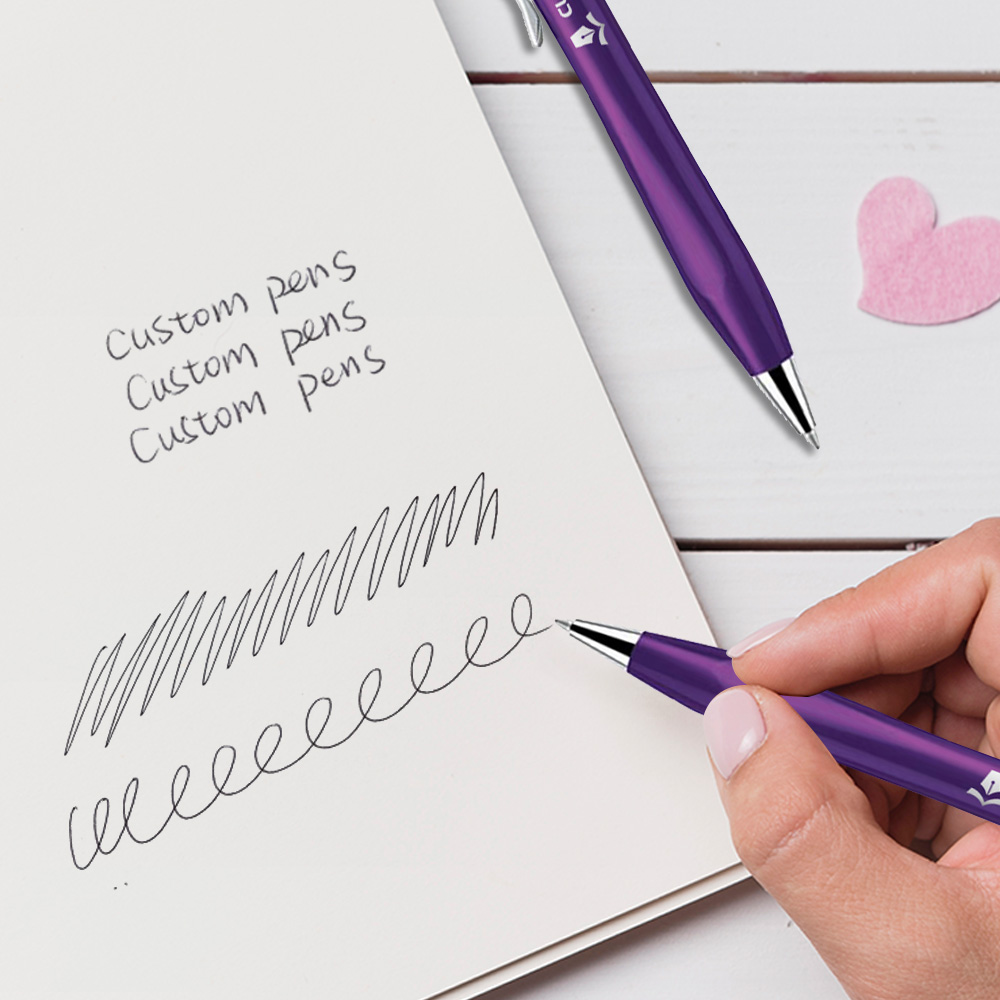 Stijlvolle klikactie massief messing balpen, schrijvend