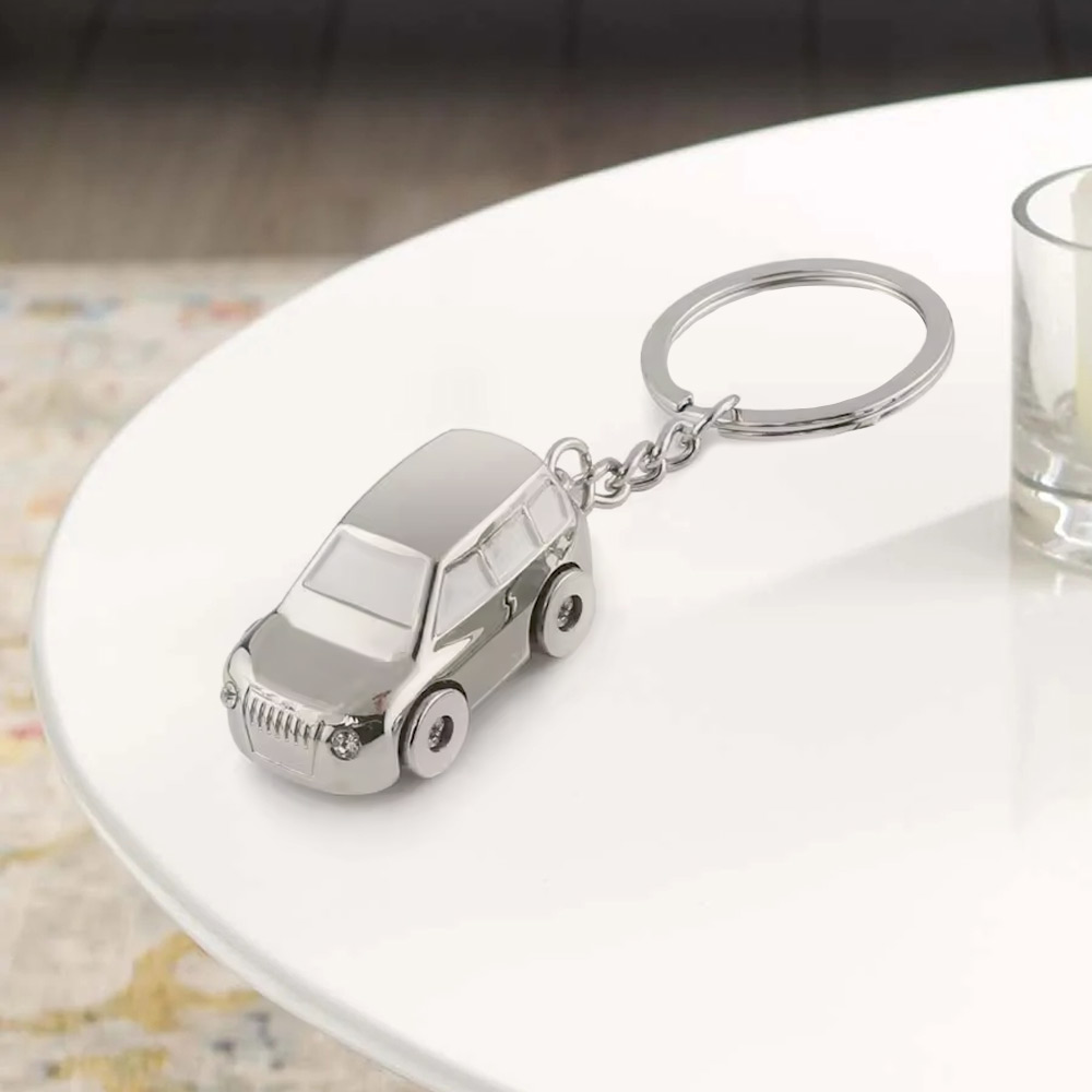 Off-road vehicle keychain