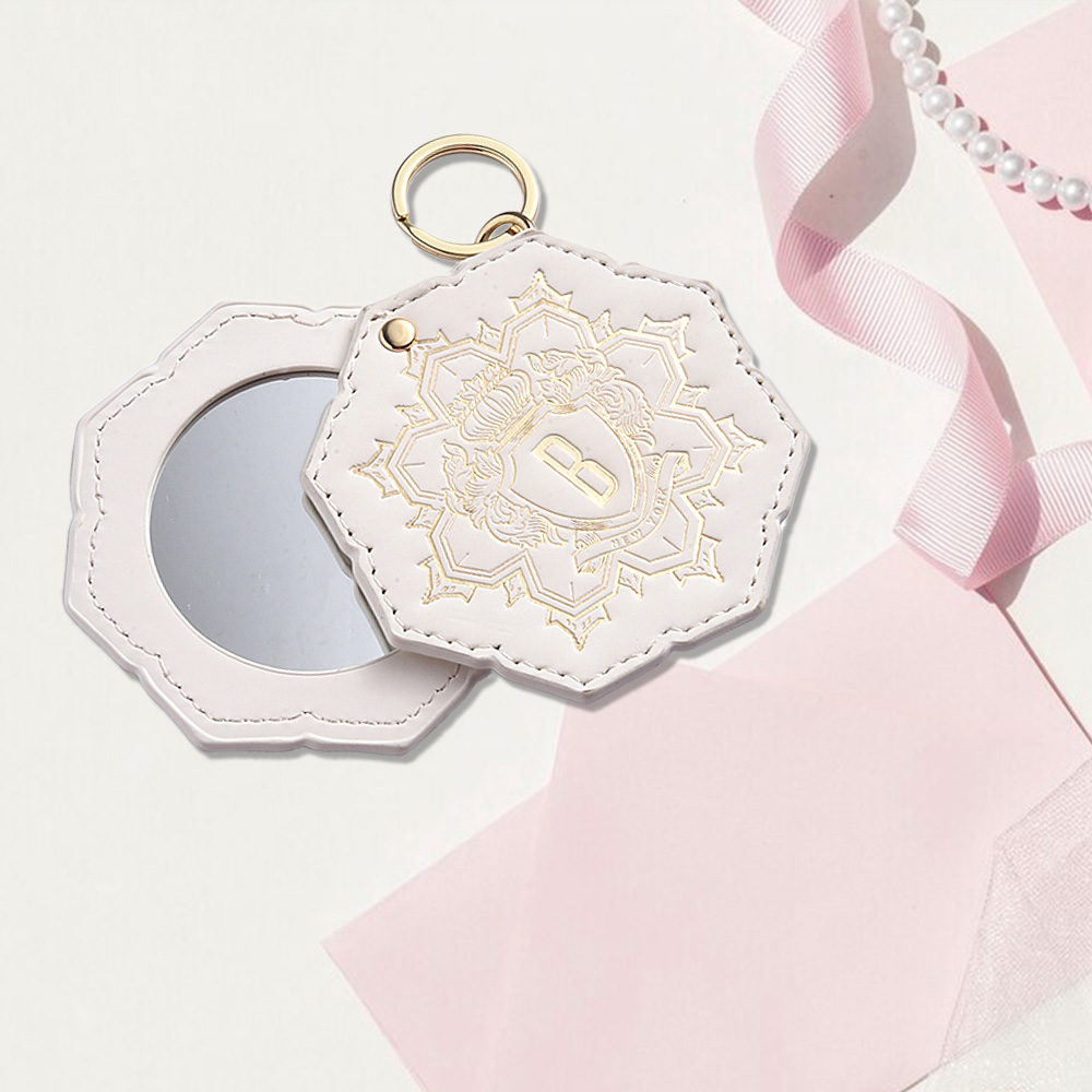 Customized PU Pocket Mirror Keychain Scene