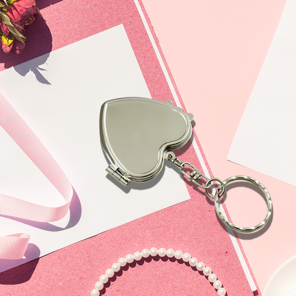 Custom Heart-Shaped Metal Mirror Keychain Scene