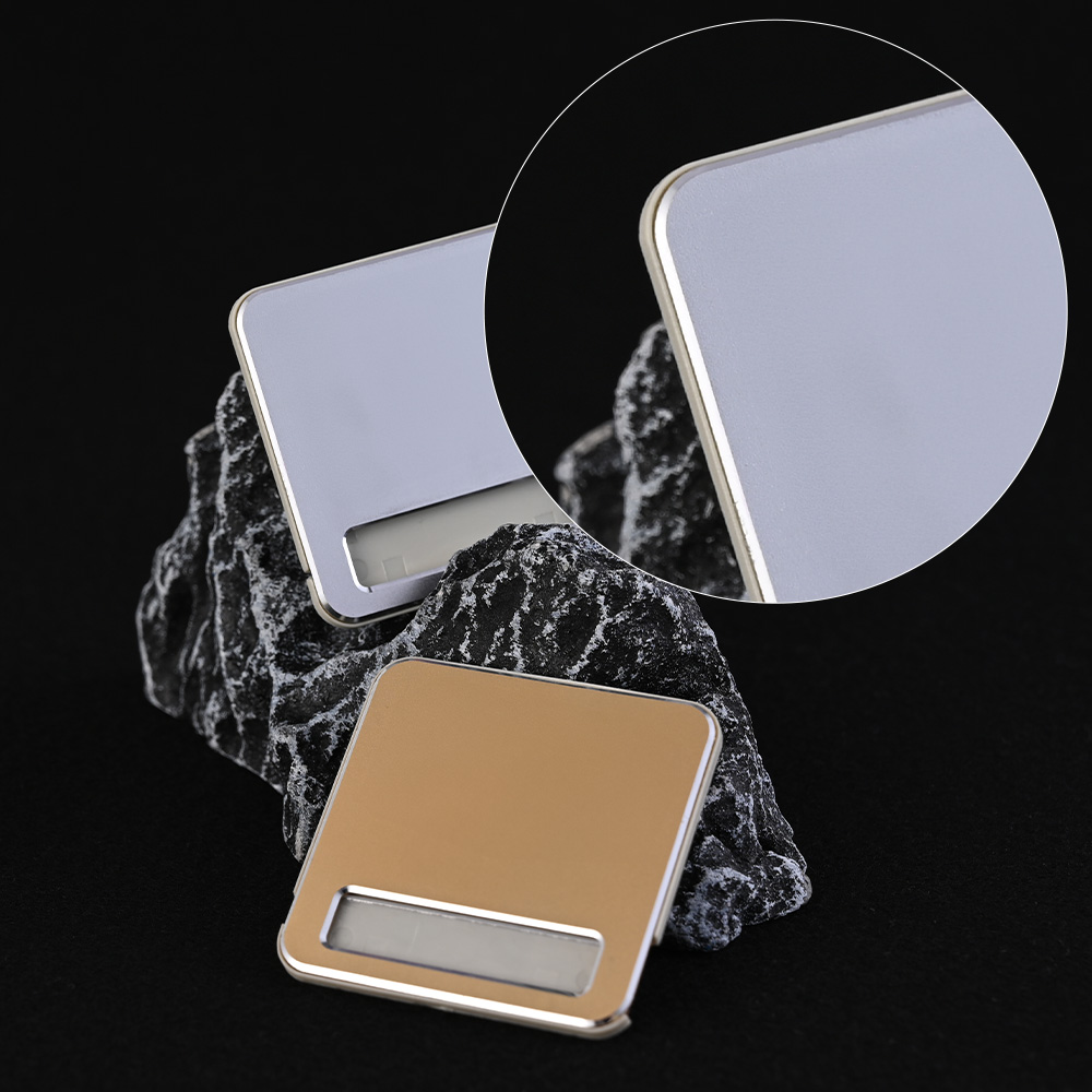 Name Badges With Replaceable Paper Inserts10