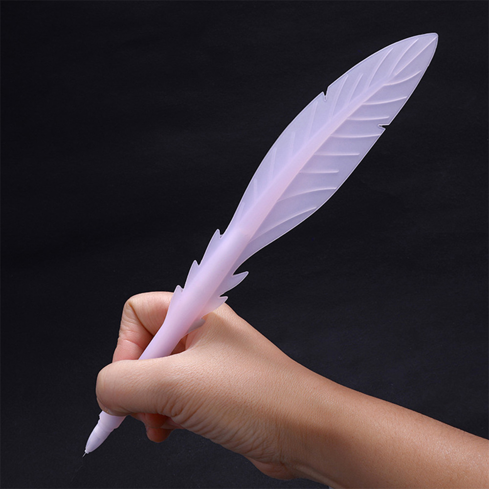 Custom Unique Feather Pens with Black Ink Scene Diagram