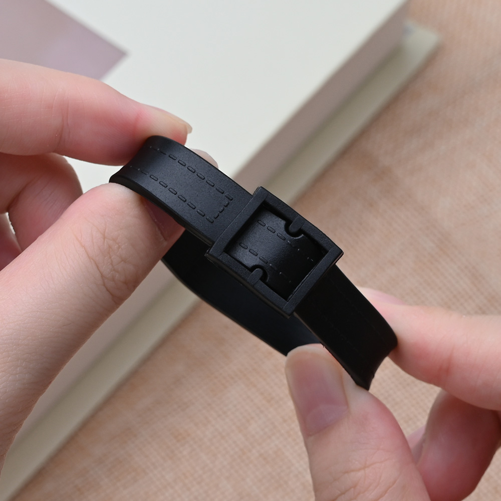 Black Plastic Buckle Luggage Tag Straps Black Plastic Buckle Luggage Tag Straps
