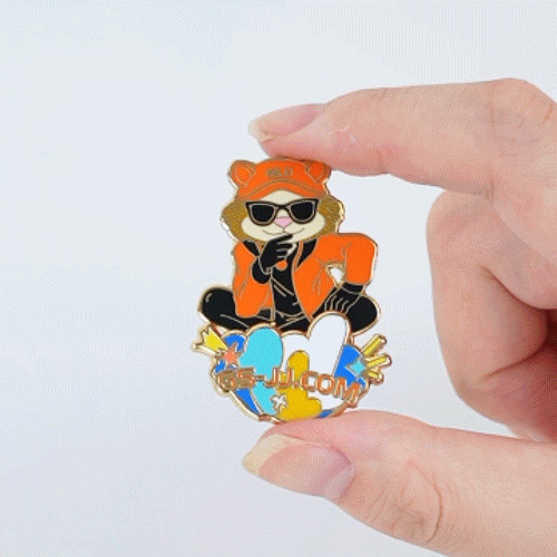 Custom Stylish Lion Pins 