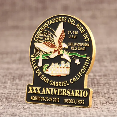 Aniversario Custom Enamel Pins