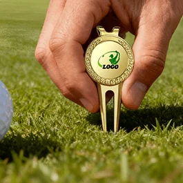 Patterns Golf Divot Tool and Ball Markers Set