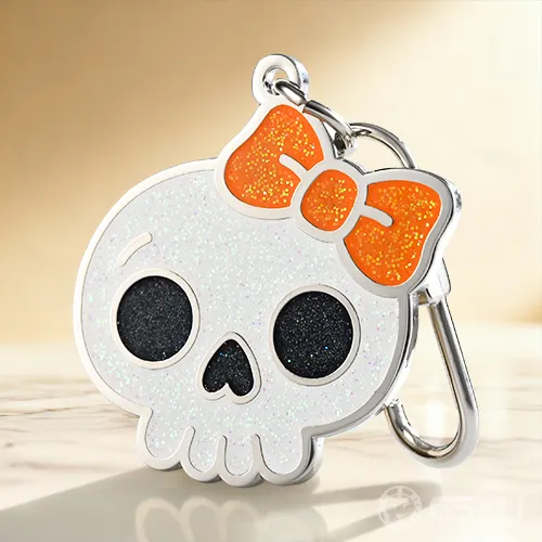 Glittery Skull with Bow Hard Enamel Keychain Glittery Skull with Bow Hard Enamel Keychain