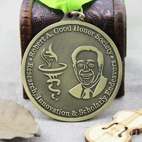 Custom Award Medals for Innovation and Scholarly Endeavors Custom Award Medals for Innovation and Scholarly Endeavors