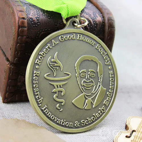 Custom Award Medals for Innovation and Scholarly Endeavors Custom Award Medals for Innovation and Scholarly Endeavors